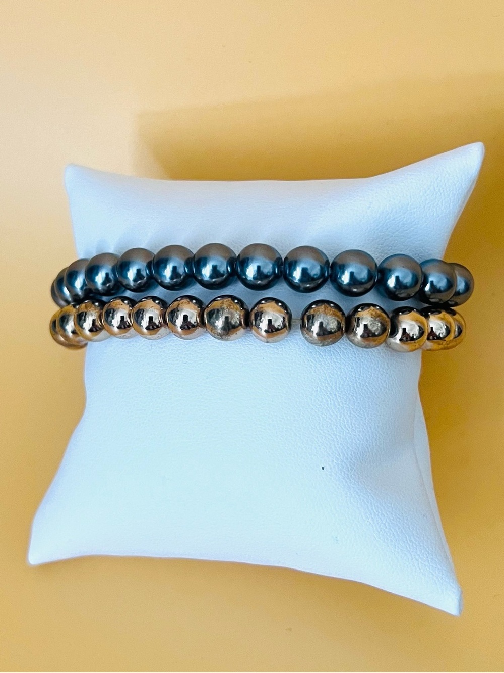 Set of 2 stretchy bracelet faux pearls